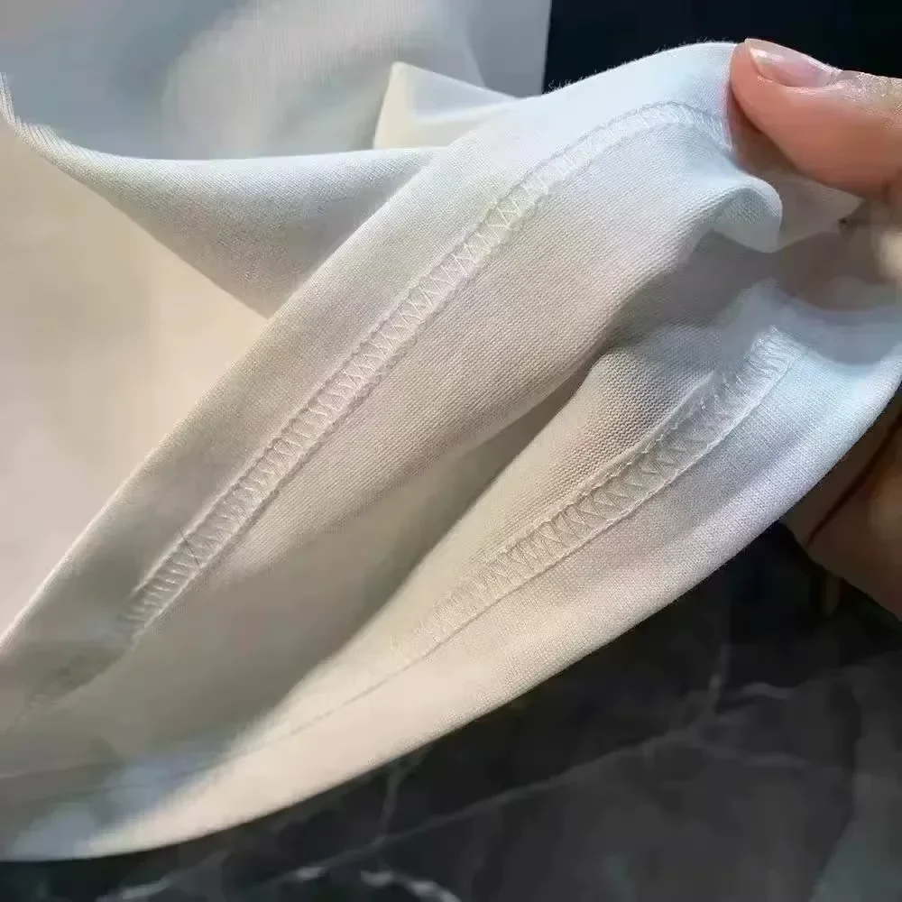Nuova Tendenza 2026: T-shirt i - Mens Fashion Trends 2026 recensione e prezzo