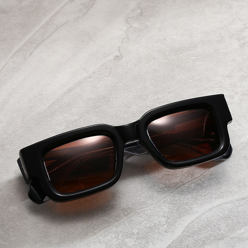 2026 Nuovi Occhiali da Sole a  - Mens Fashion Trends 2026 recensione e prezzo