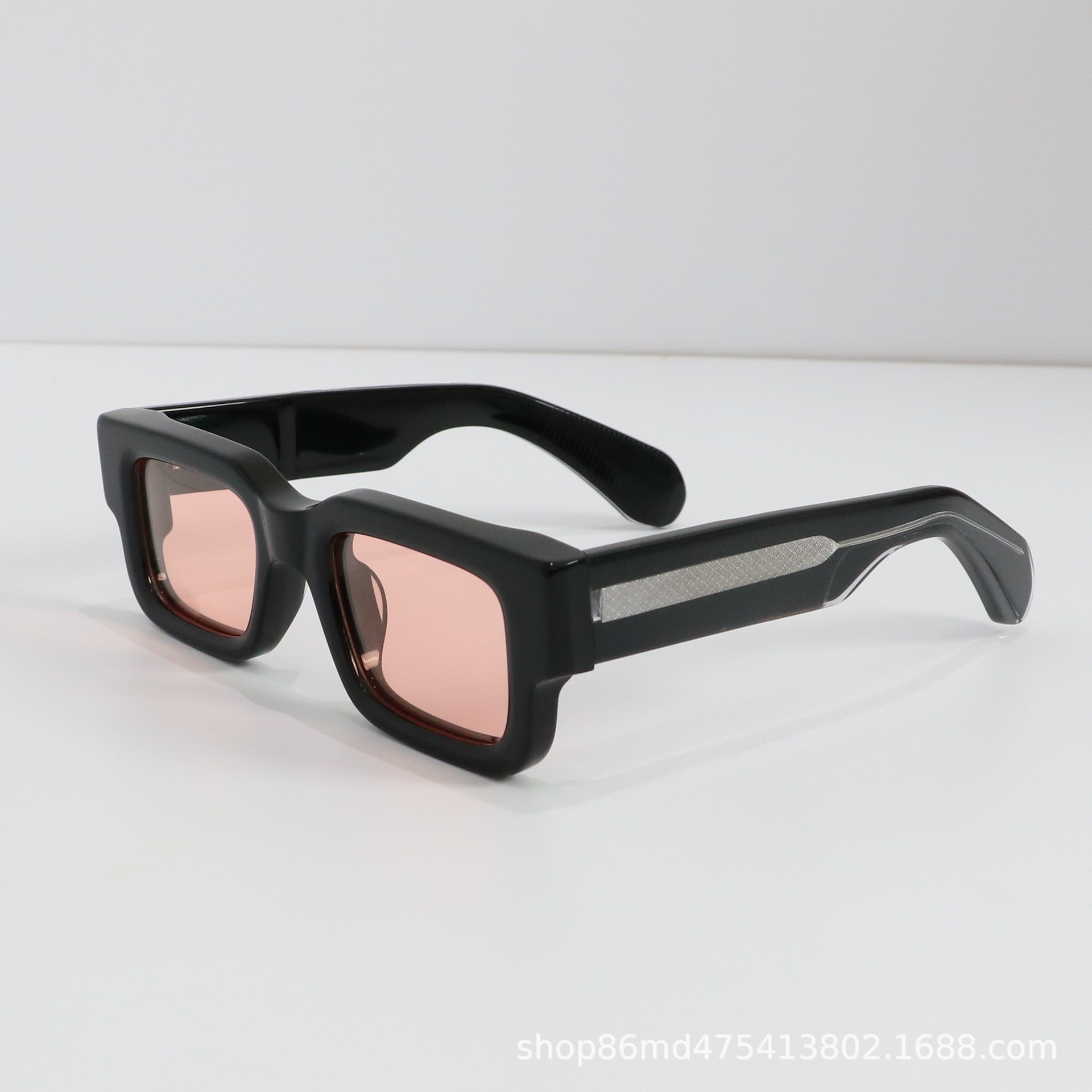 2026 Nuovi Occhiali da Sole a  - Mens Fashion Trends 2026 recensione e prezzo